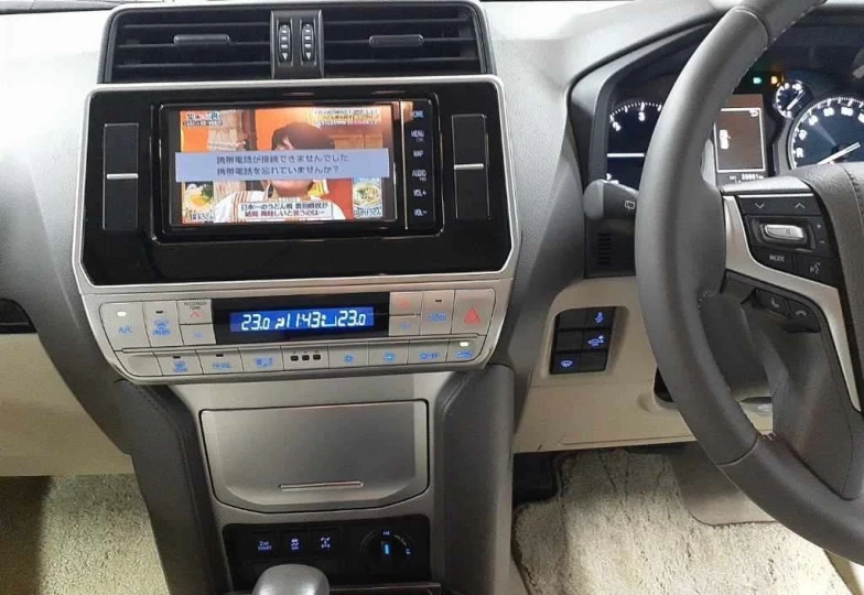 Toyota Land Cruiser Prado White