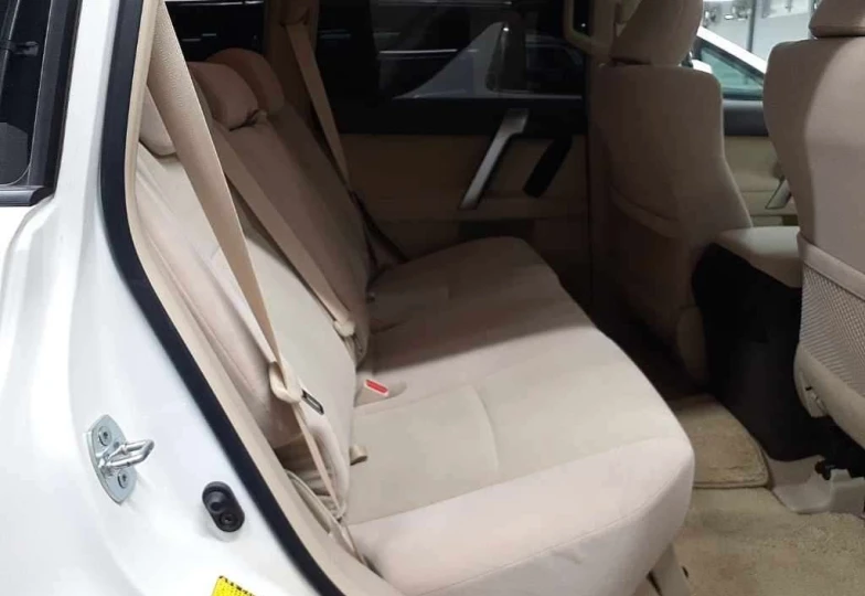 Toyota Land Cruiser Prado White