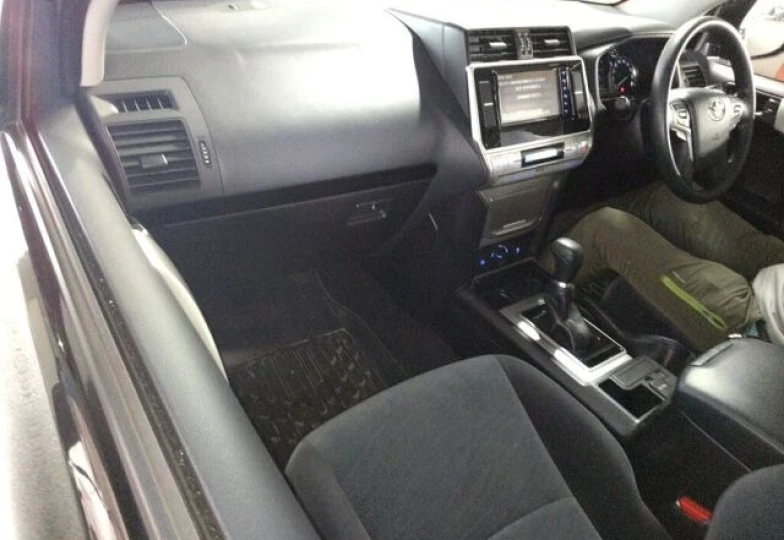 Toyota Land Cruiser Prado Black
