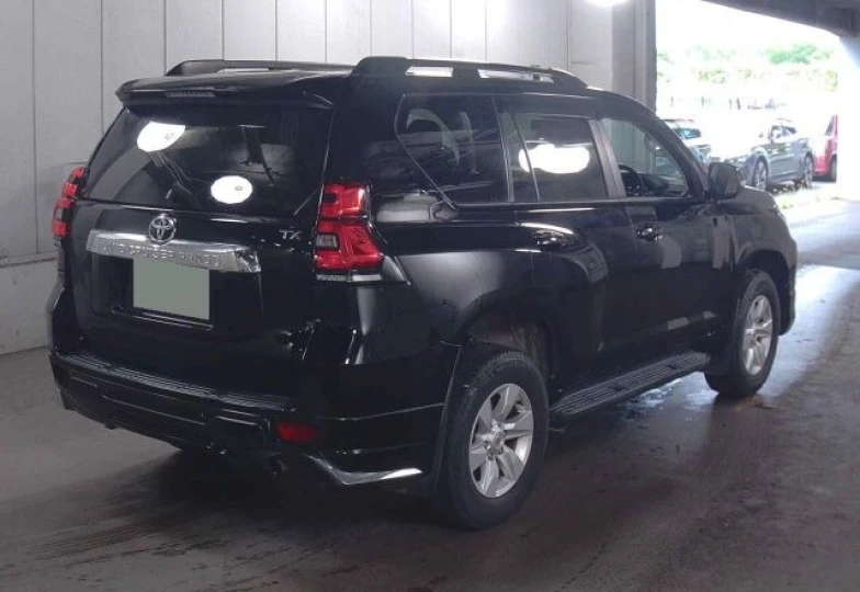 Toyota Land Cruiser Prado Black