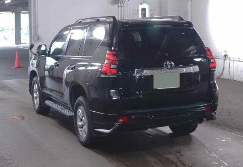 Toyota Land Cruiser Prado Black