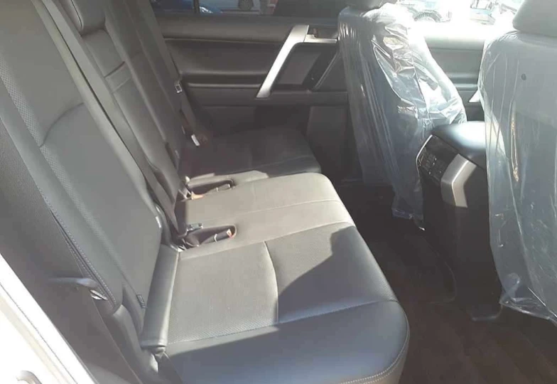 Toyota Land Cruiser Prado White