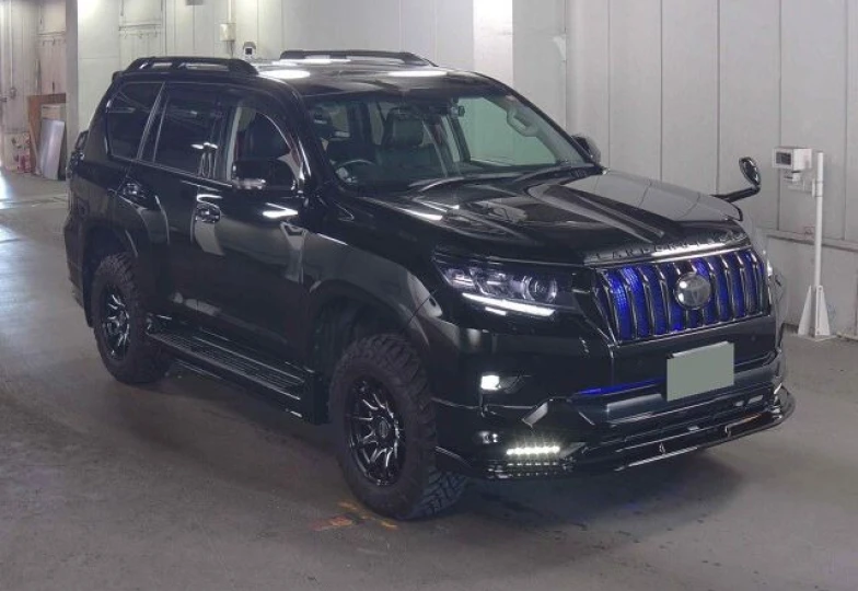 Toyota Land Cruiser Prado Black