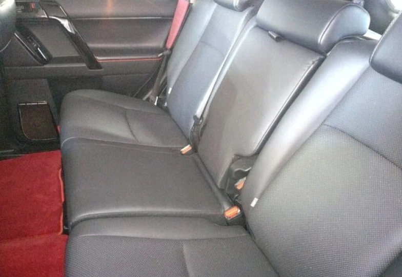 Toyota Land Cruiser Prado Black