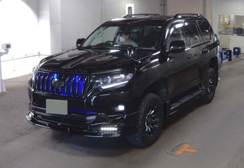 Toyota Land Cruiser Prado Black