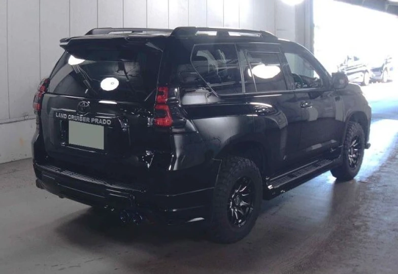 Toyota Land Cruiser Prado Black