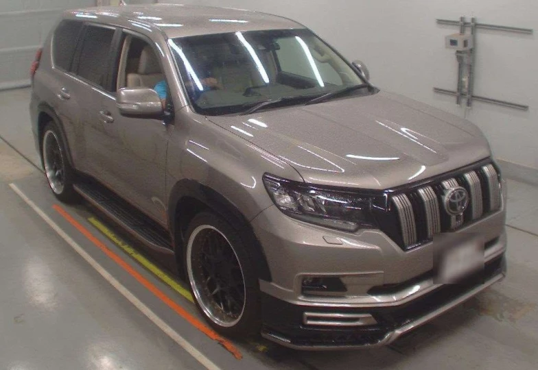 Toyota Land Cruiser Prado Brown