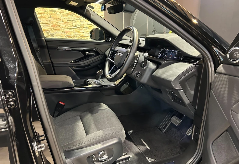 Land Rover Range Rover Black