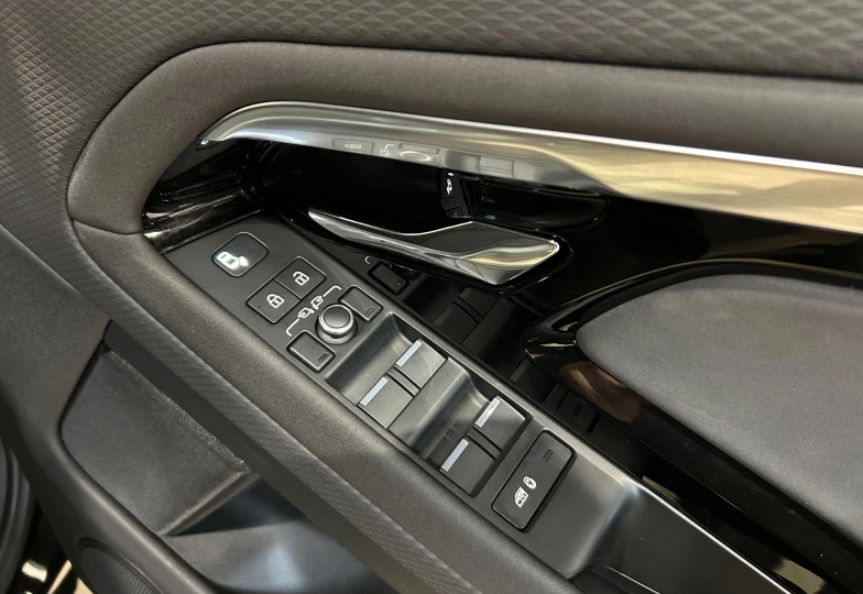 Land Rover Range Rover Black