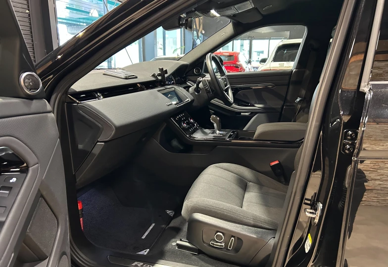 Land Rover Range Rover Black