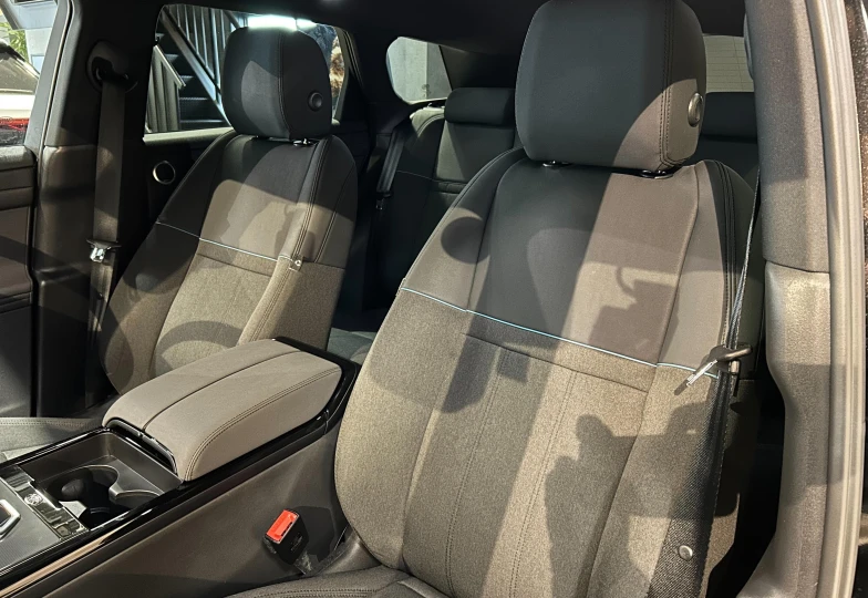 Land Rover Range Rover Black