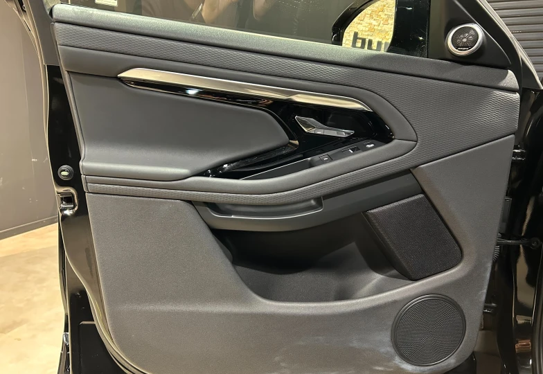 Land Rover Range Rover Black