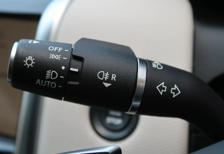 Land Rover Discovery Sport Белый