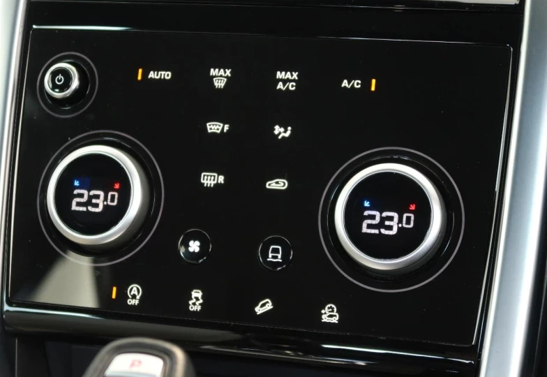 Land Rover Discovery Sport Белый