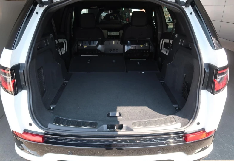 Land Rover Discovery Sport Белый