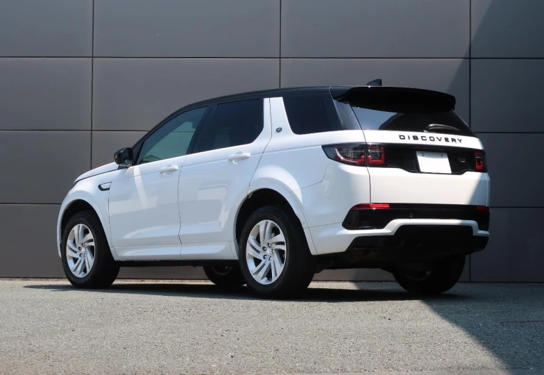 Land Rover Discovery Sport Белый