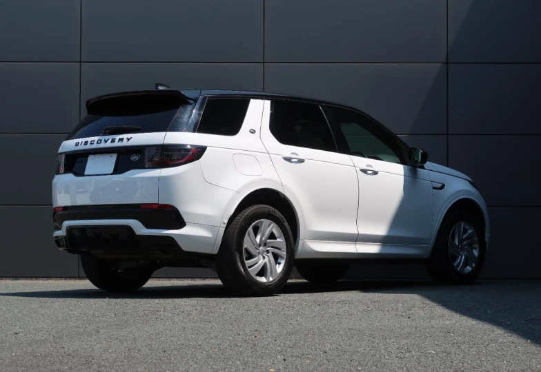 Land Rover Discovery Sport Белый