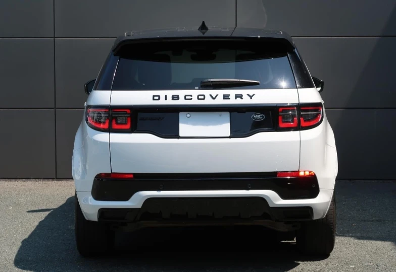 Land Rover Discovery Sport Белый