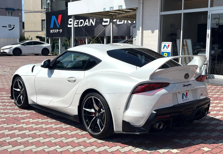 Toyota Supra White