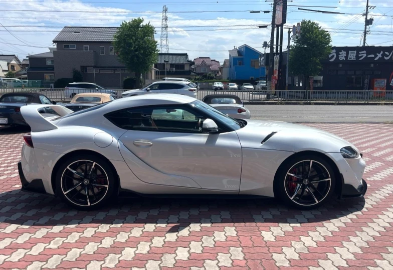 Toyota Supra White