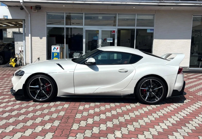 Toyota Supra White