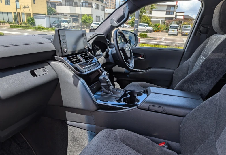 Toyota Land Cruiser 300 Black