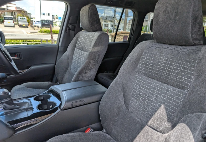 Toyota Land Cruiser 300 Black