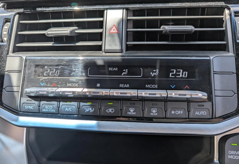 Toyota Land Cruiser 300 Black