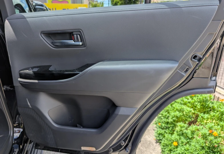 Toyota Land Cruiser 300 Black