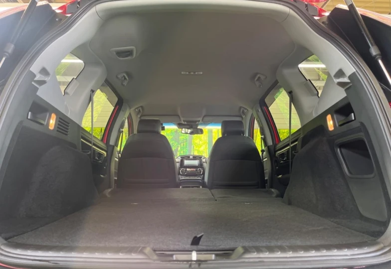 Honda CR-V Red