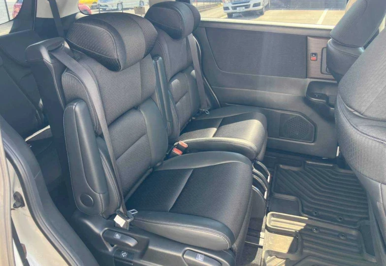 Honda Odyssey White