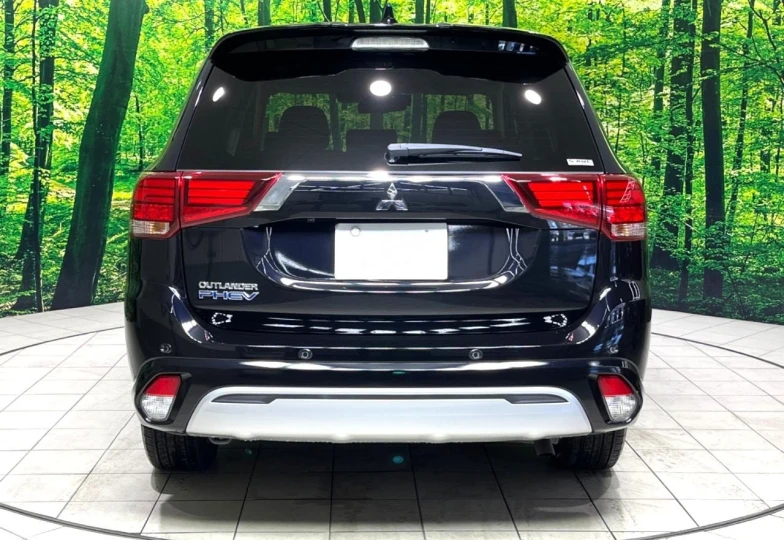 Mitsubishi Outlander Black