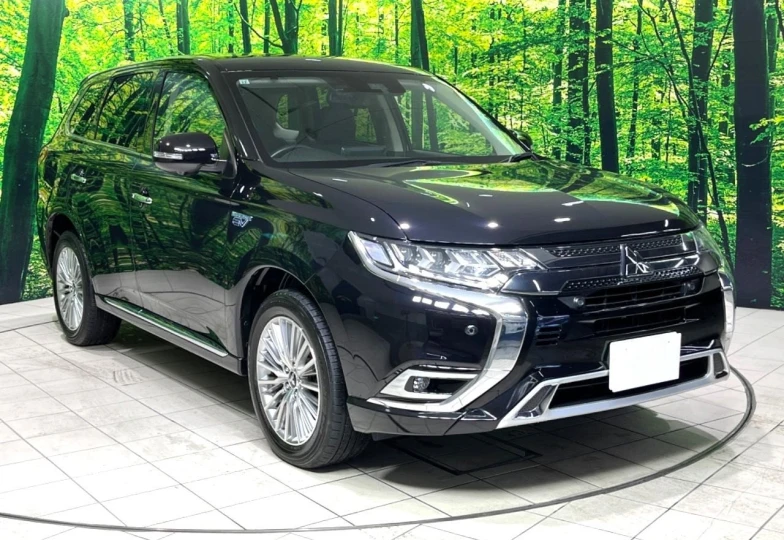 Mitsubishi Outlander Black