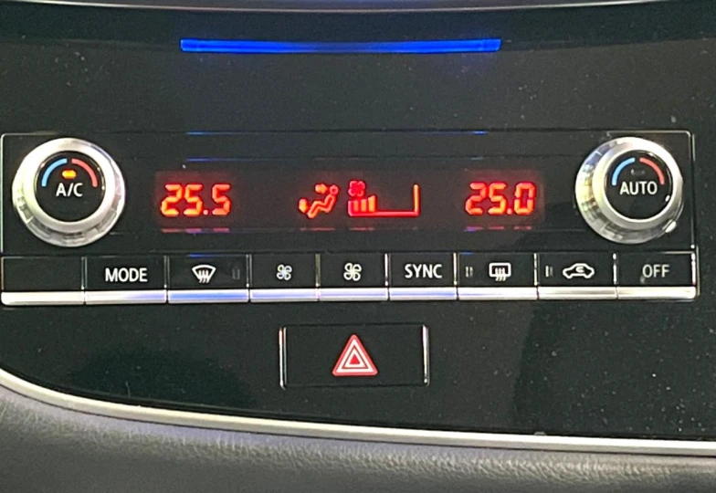 Mitsubishi Outlander Black