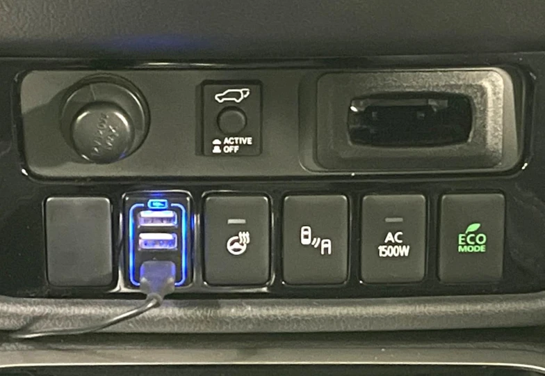 Mitsubishi Outlander Black