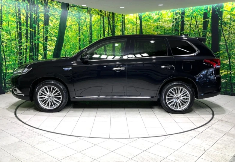 Mitsubishi Outlander Black