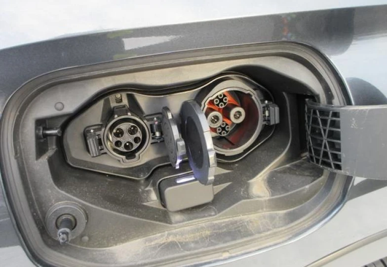 Mitsubishi Outlander Black