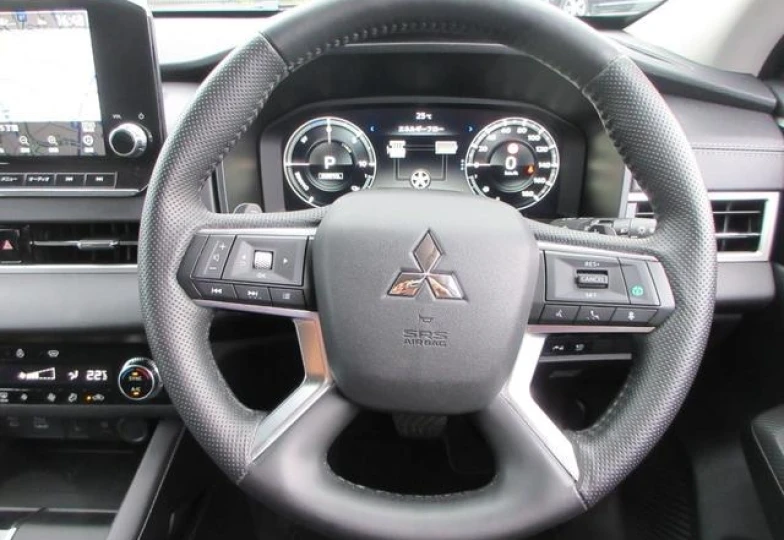 Mitsubishi Outlander Black