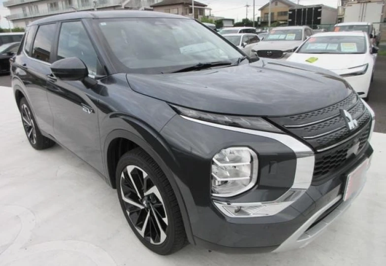 Mitsubishi Outlander Black