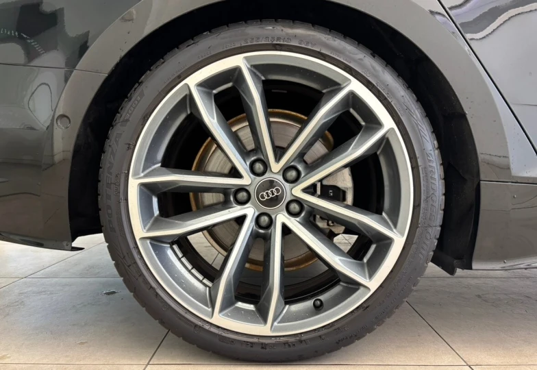 Audi A5 Черный