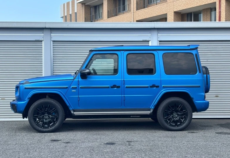 Mercedes G-class Blue