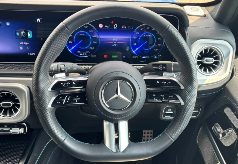 Mercedes G-class Blue