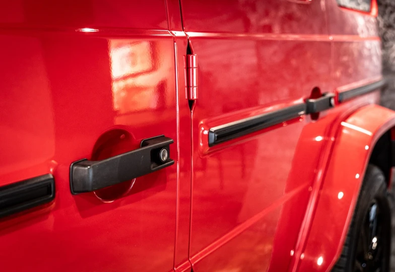 Mercedes G-class Red