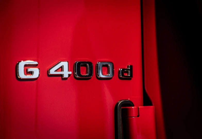 Mercedes G-class Red