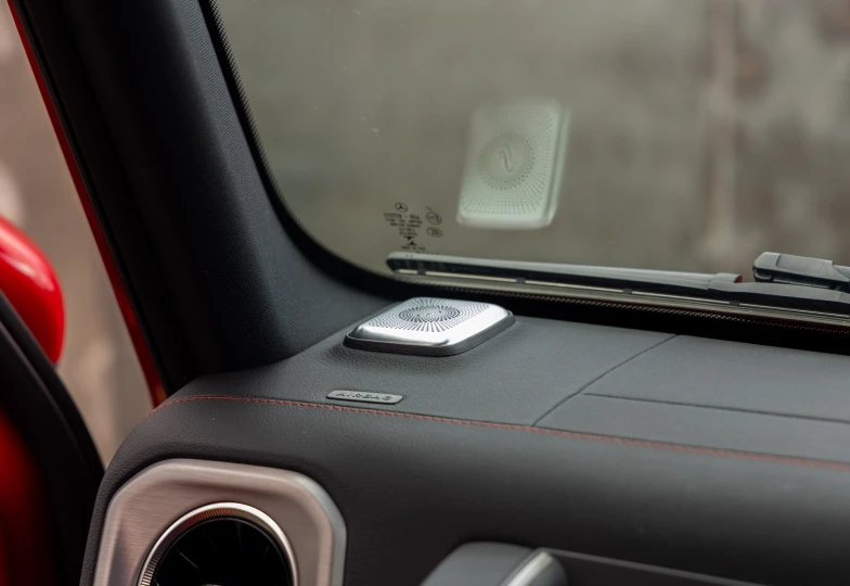 Mercedes G-class Red