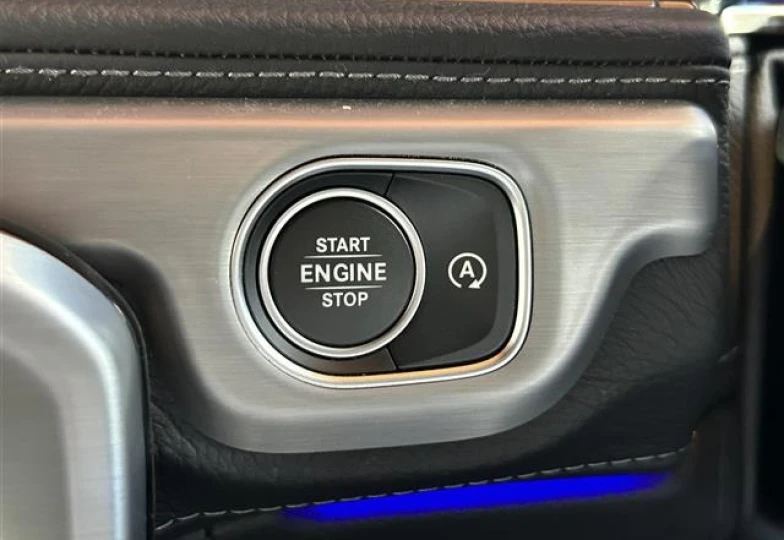 Mercedes G-class Black