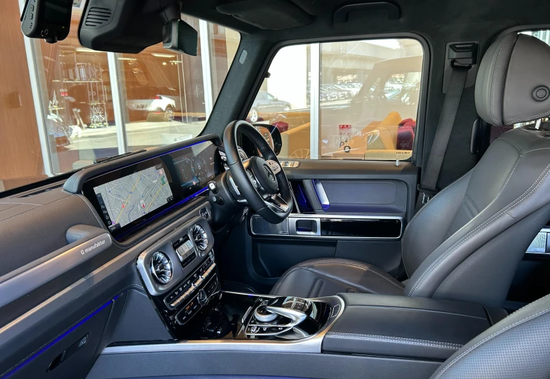 Mercedes G-class Black