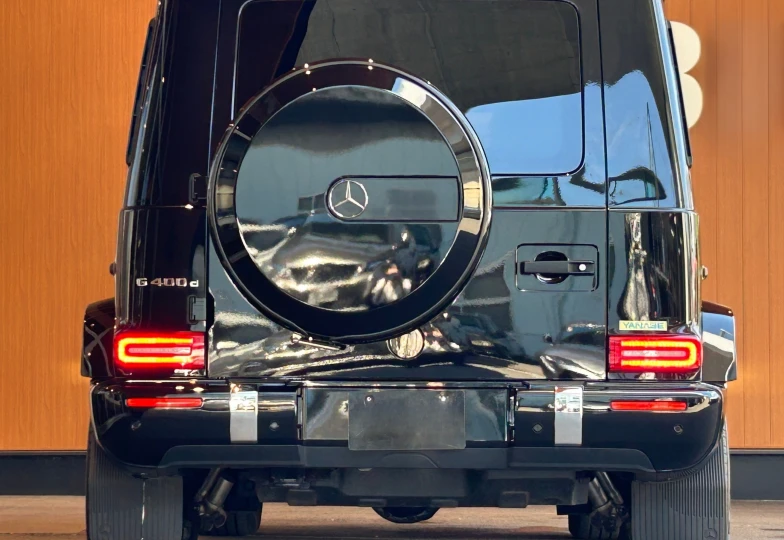 Mercedes G-class Black