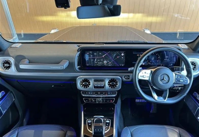 Mercedes G-class Black