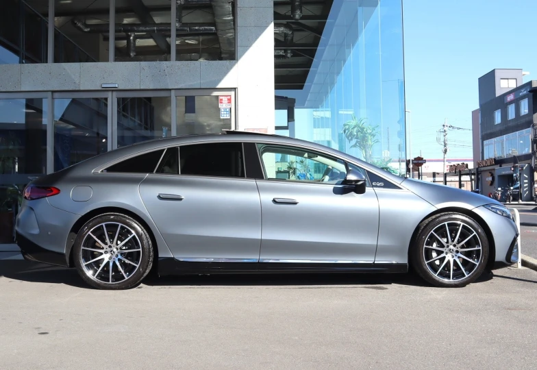 Mercedes EQS Grey